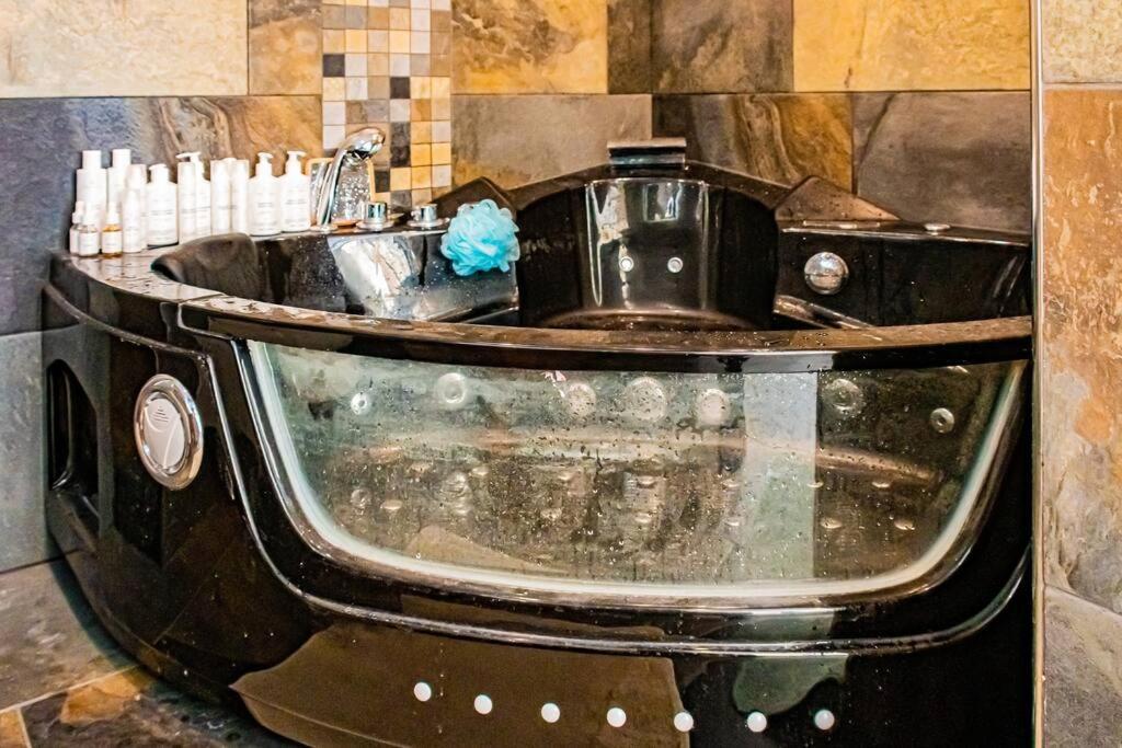 Apartament Duplex, Jacuzzi, Terrasse Sur Les Toits Nicea Zewnętrze zdjęcie